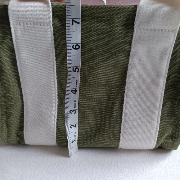 Universal Thread Green and White Tote Bag with Adjustable Strap - Picture 12 of 14